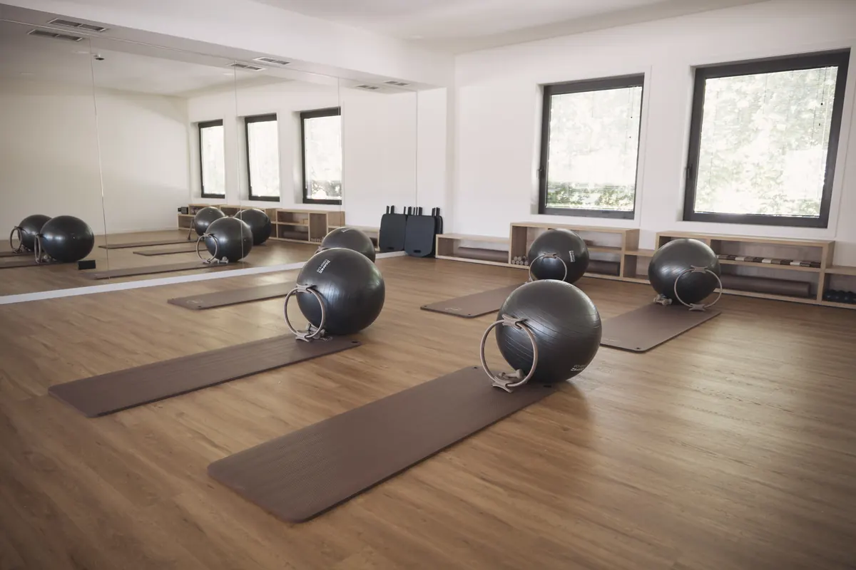 Sala de colchão com bolas